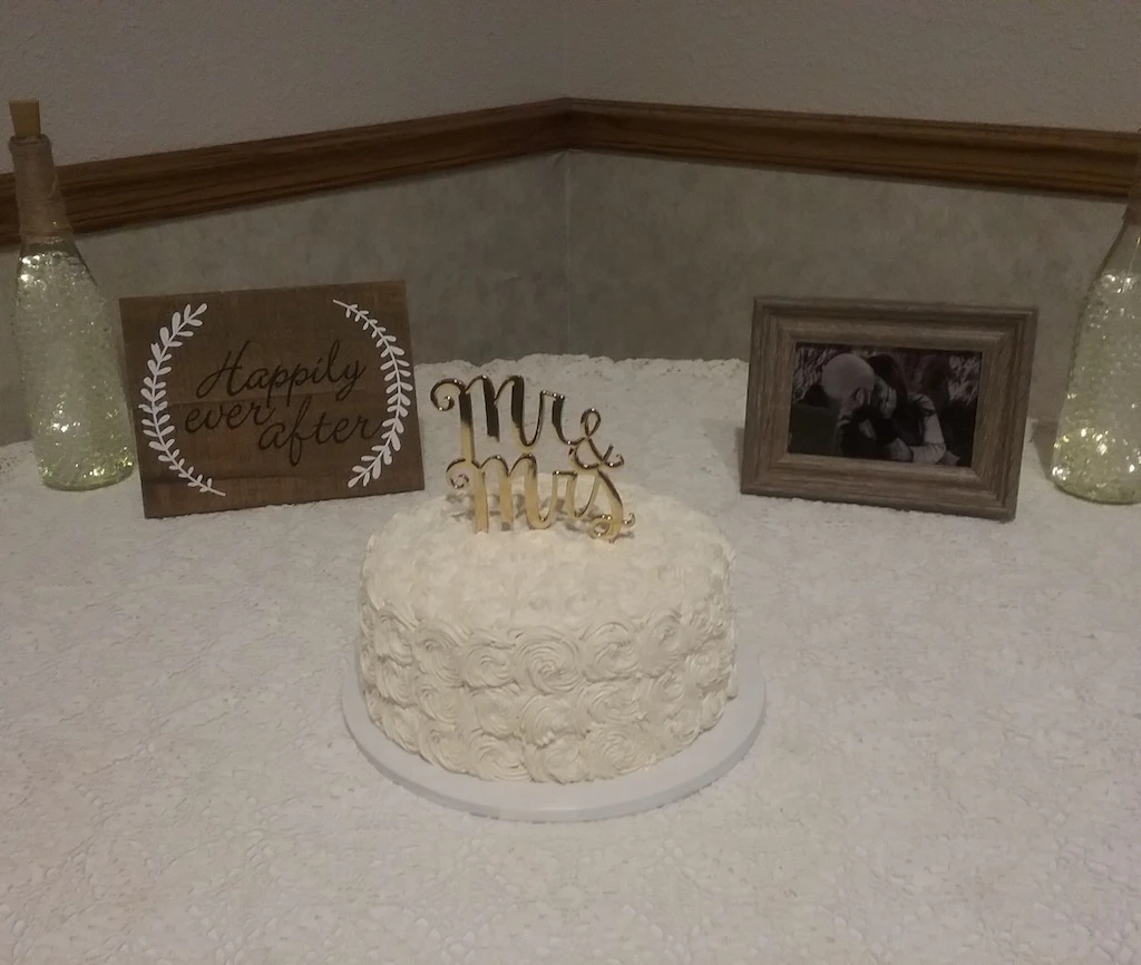 Small wedding cake 2023 - 01.webp